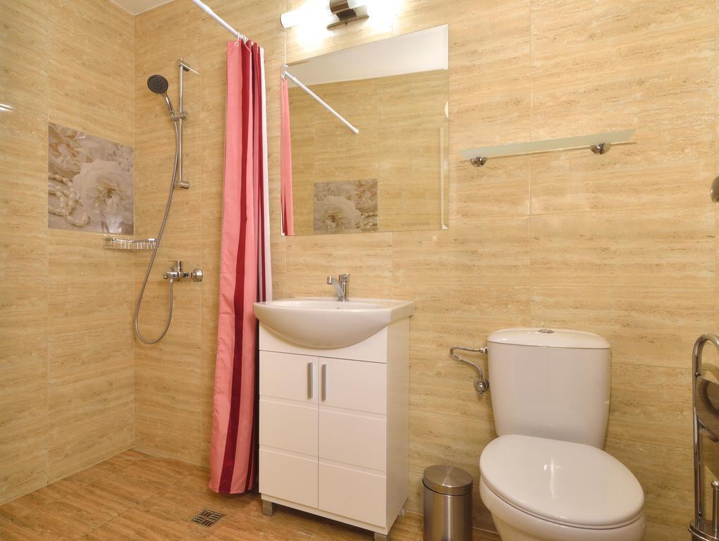 Central Studio #3 Burgas Bagian luar foto